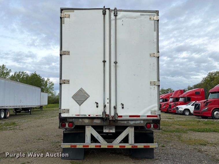 image for item EW2054 2005 Vanguard National Trailer Corp. dry van trailer
