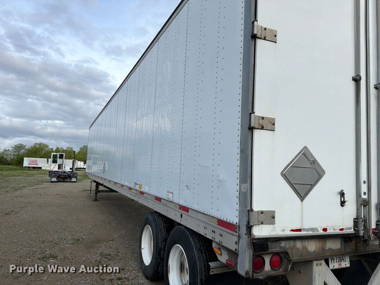 image for item EW2054 2005 Vanguard National Trailer Corp. dry van trailer