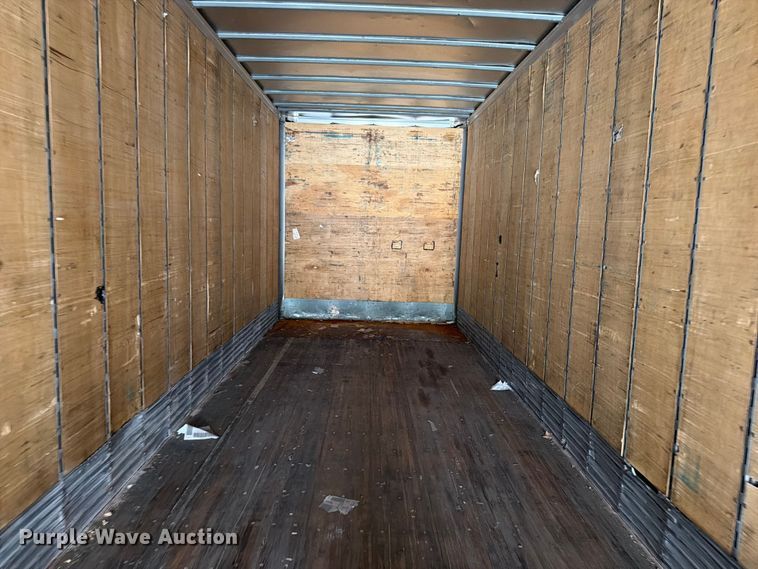 image for item EW2054 2005 Vanguard National Trailer Corp. dry van trailer