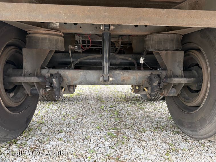 image for item EW2057 2004 Strick Corp. dry van trailer