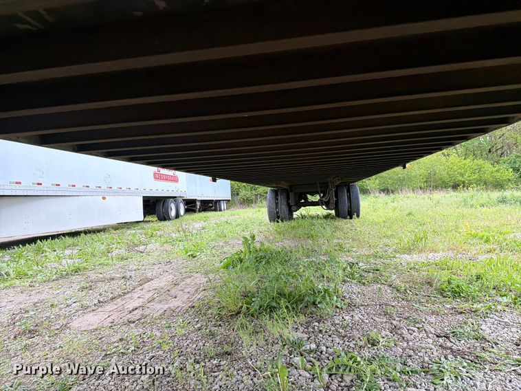 image for item EW2058 2004 Utility Trailer Mfg. Co. VS2DC dry van trailer