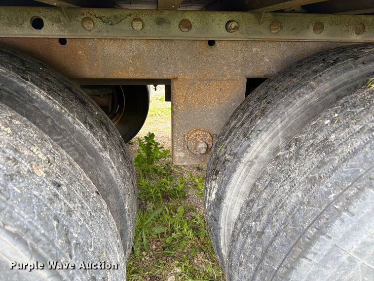 image for item EW2058 2004 Utility Trailer Mfg. Co. VS2DC dry van trailer
