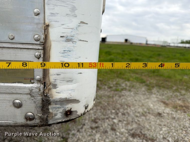 image for item EW2058 2004 Utility Trailer Mfg. Co. VS2DC dry van trailer