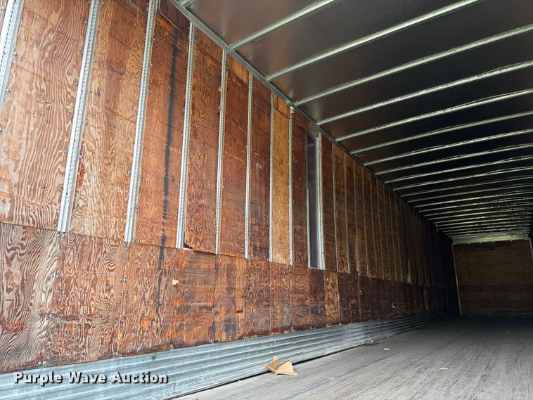 image for item EW2058 2004 Utility Trailer Mfg. Co. VS2DC dry van trailer
