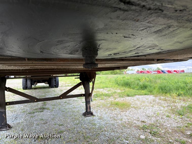 image for item EW2060 2005 Strick Corp. dry van trailer
