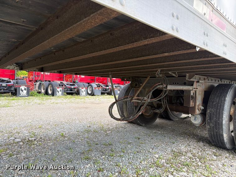 image for item EW2061 2004 Utility Trailer Mfg. Co. VS2DC dry van trailer