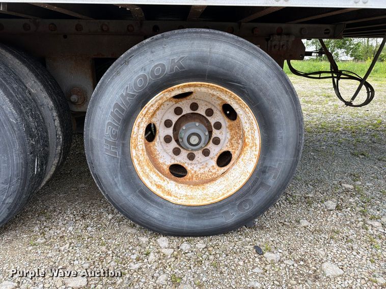 image for item EW2061 2004 Utility Trailer Mfg. Co. VS2DC dry van trailer