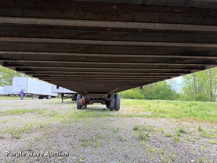 image for item EW2063 2005 Vanguard National Trailer Corp. VIP4000 dry van trailer