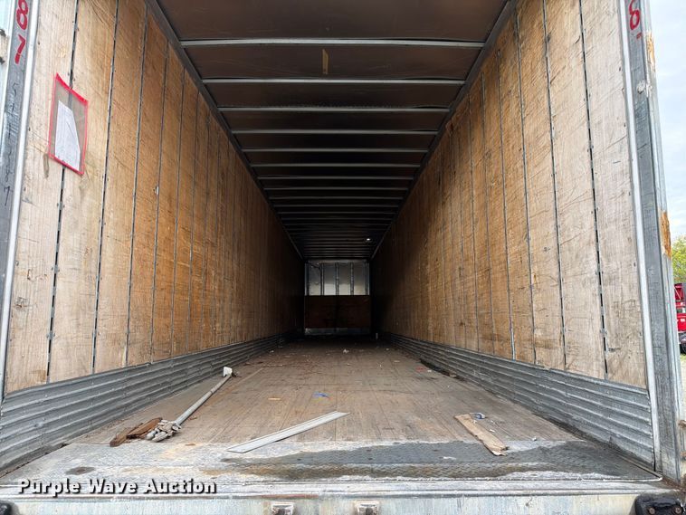image for item EW2063 2005 Vanguard National Trailer Corp. VIP4000 dry van trailer