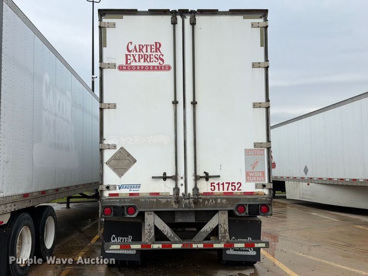 image for item EW2065 2010 Vanguard National Trailer Corp. Maxcube dry van trailer