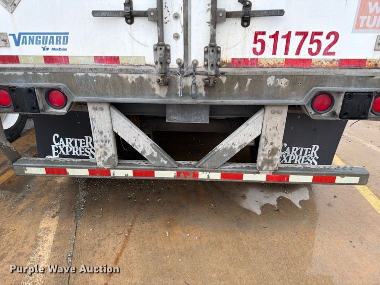 image for item EW2065 2010 Vanguard National Trailer Corp. Maxcube dry van trailer