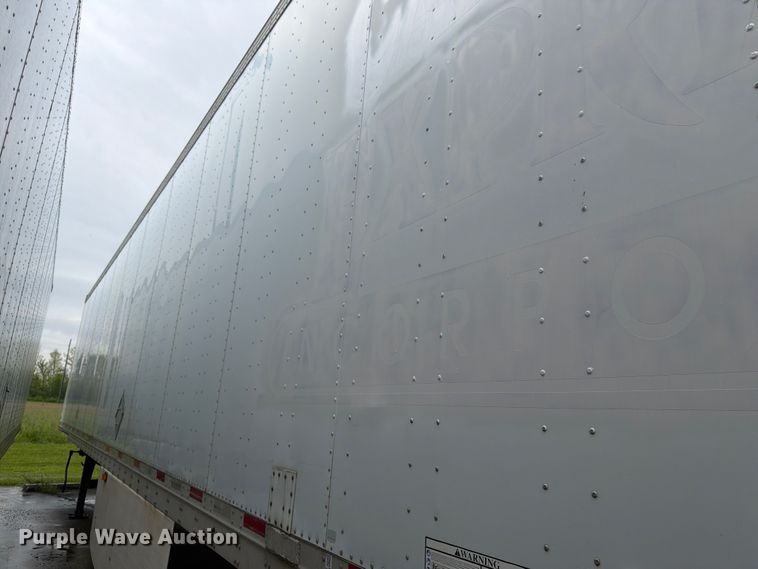 image for item EW2065 2010 Vanguard National Trailer Corp. Maxcube dry van trailer