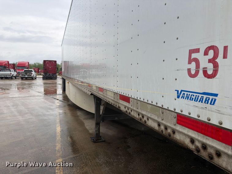 image for item EW2065 2010 Vanguard National Trailer Corp. Maxcube dry van trailer