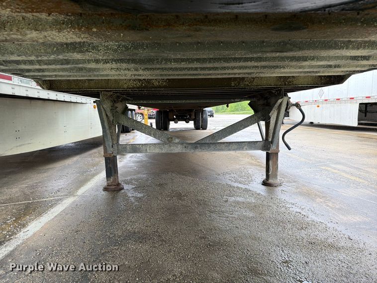 image for item EW2066 2006 Vanguard National Trailer Corp. dry van trailer
