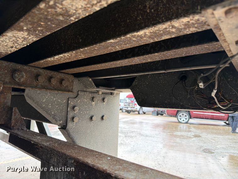 image for item EW2066 2006 Vanguard National Trailer Corp. dry van trailer