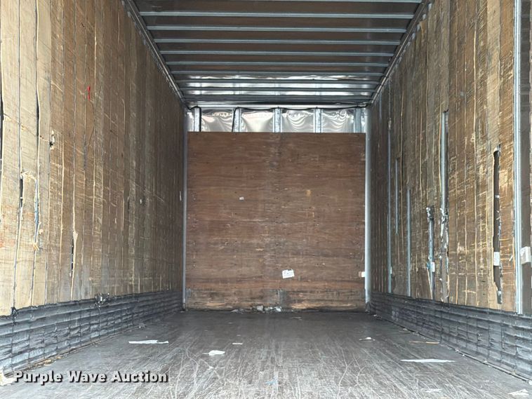 image for item EW2066 2006 Vanguard National Trailer Corp. dry van trailer