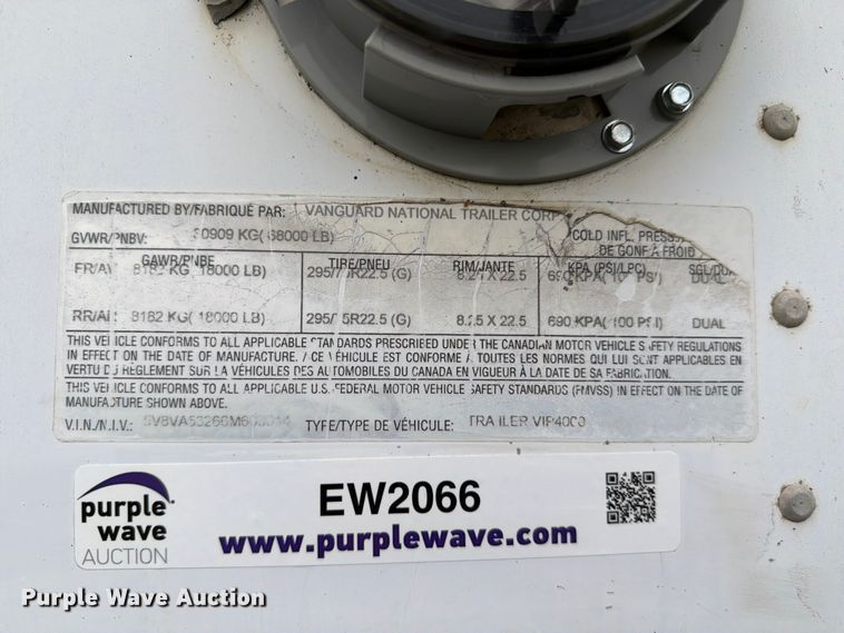 image for item EW2066 2006 Vanguard National Trailer Corp. dry van trailer