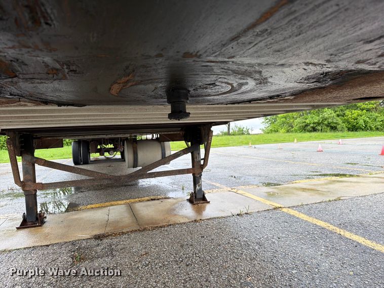 image for item EW2068 2001 Great Dane refrigerated van trailer