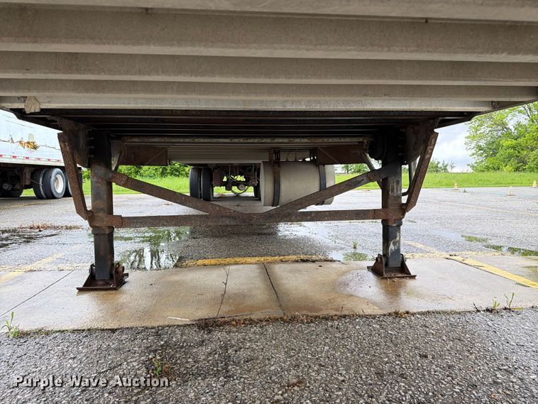 image for item EW2068 2001 Great Dane refrigerated van trailer