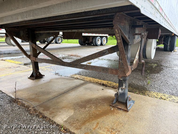 image for item EW2068 2001 Great Dane refrigerated van trailer