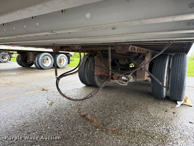 image for item EW2068 2001 Great Dane refrigerated van trailer