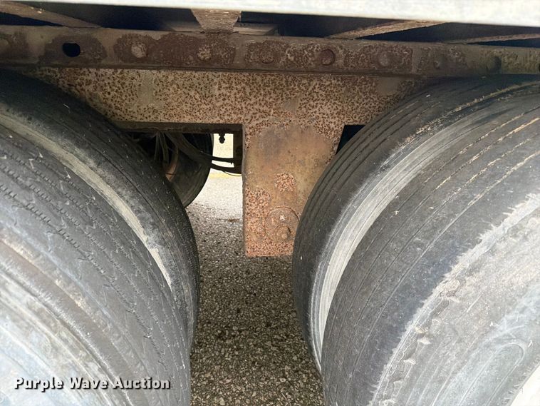 image for item EW2068 2001 Great Dane refrigerated van trailer