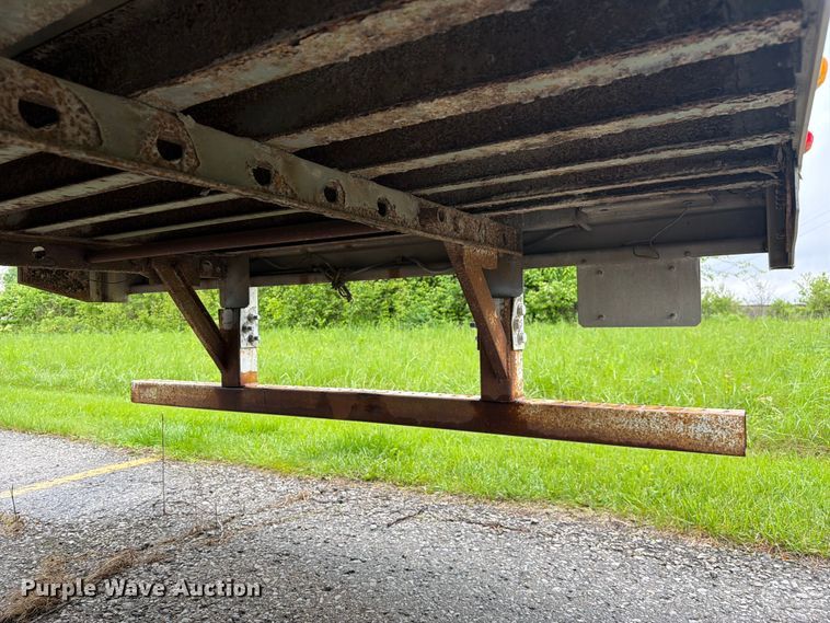 image for item EW2068 2001 Great Dane refrigerated van trailer