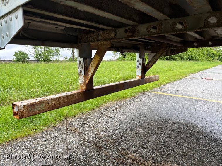 image for item EW2068 2001 Great Dane refrigerated van trailer