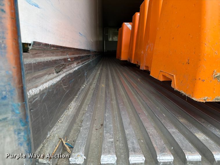image for item EW2068 2001 Great Dane refrigerated van trailer