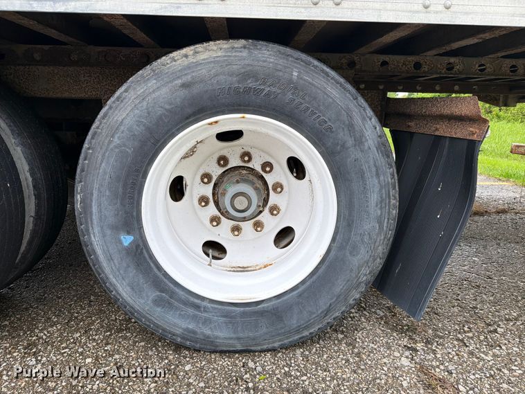 image for item EW2068 2001 Great Dane refrigerated van trailer