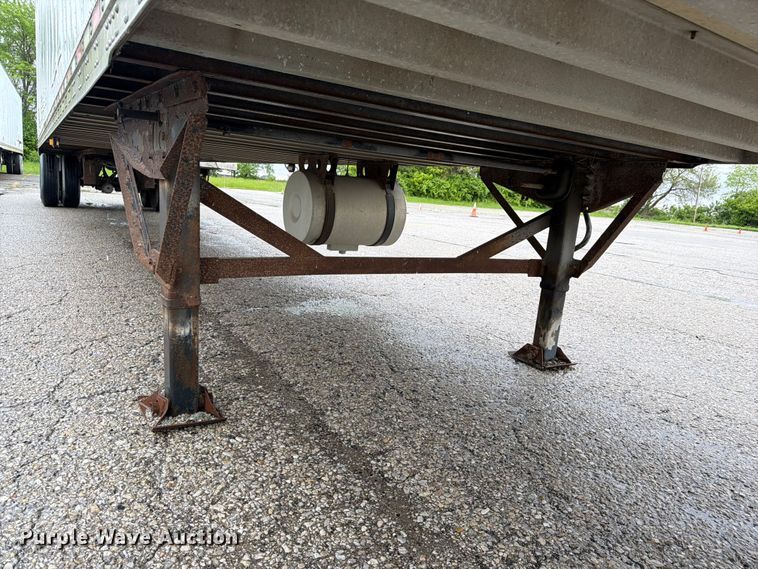image for item EW2069 2000 Great Dane Trailers refrigerated van trailer