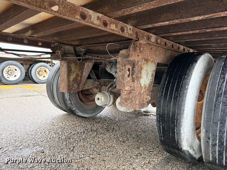 image for item EW2069 2000 Great Dane Trailers refrigerated van trailer