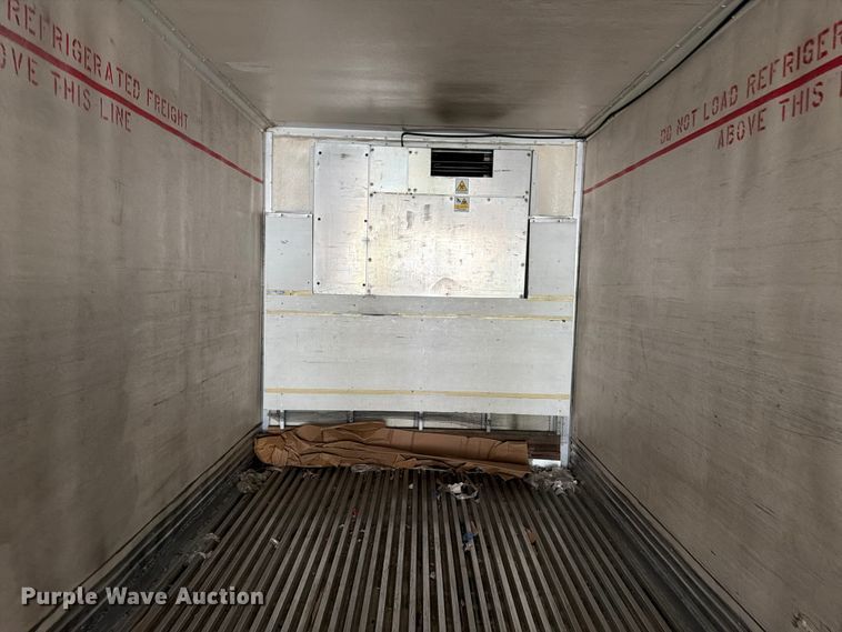 image for item EW2069 2000 Great Dane Trailers refrigerated van trailer