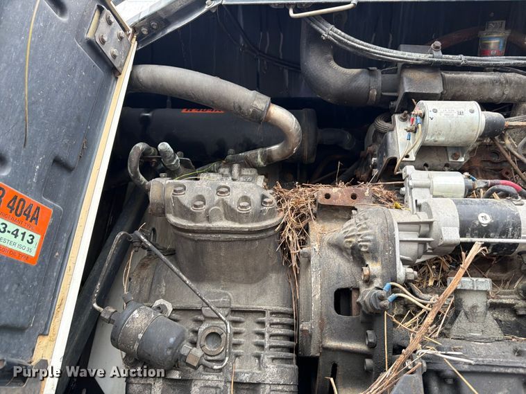 image for item EW2069 2000 Great Dane Trailers refrigerated van trailer