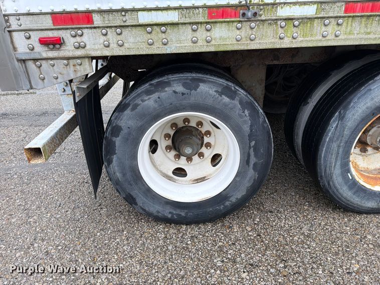 image for item EW2069 2000 Great Dane Trailers refrigerated van trailer