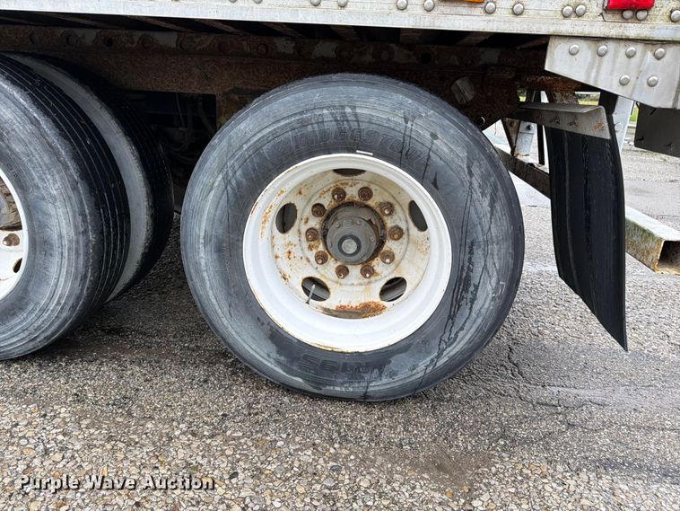 image for item EW2069 2000 Great Dane Trailers refrigerated van trailer
