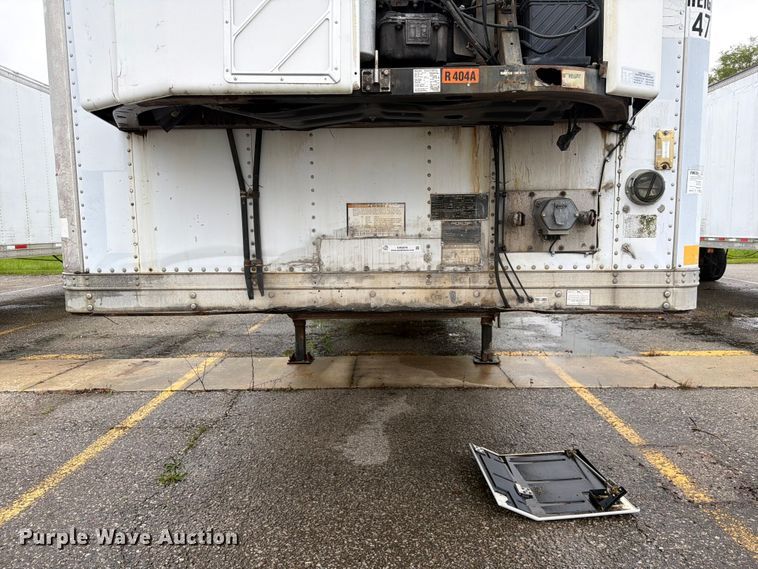 image for item EW2070 2001 Great Dane Trailers refrigerated van trailer