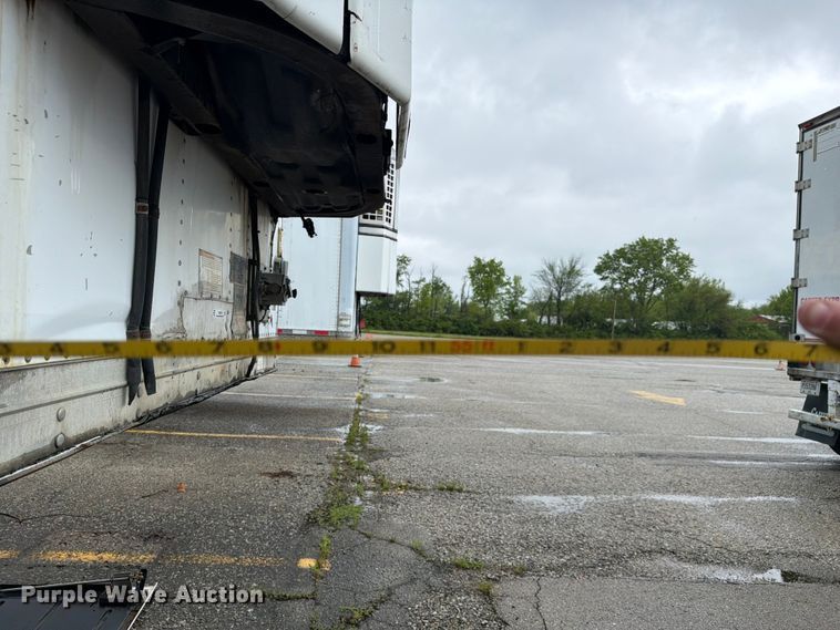 image for item EW2070 2001 Great Dane Trailers refrigerated van trailer
