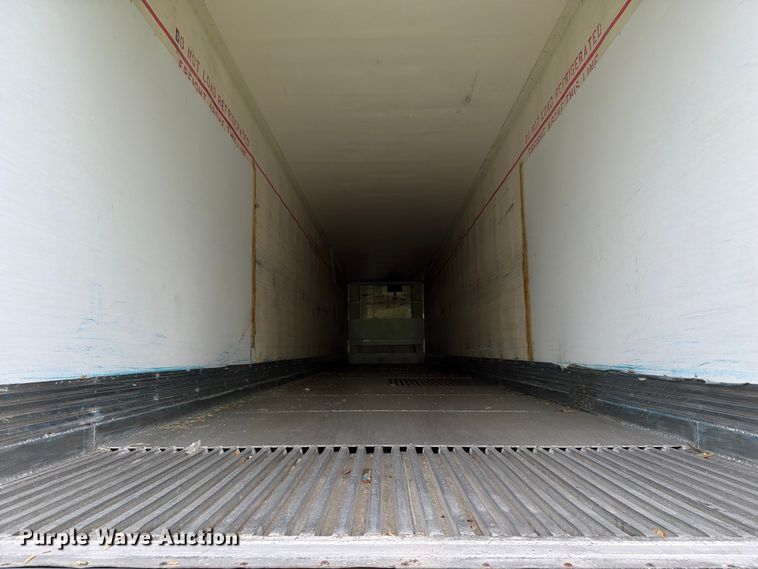 image for item EW2070 2001 Great Dane Trailers refrigerated van trailer