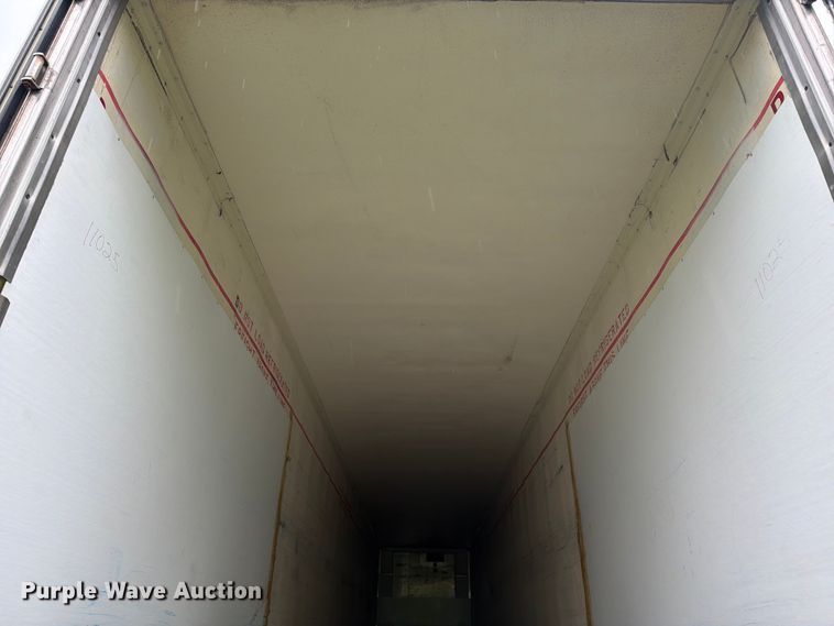 image for item EW2070 2001 Great Dane Trailers refrigerated van trailer