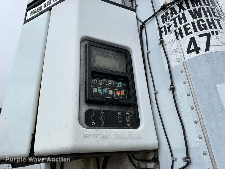 image for item EW2071 2001 Great Dane Trailers refrigerated van trailer