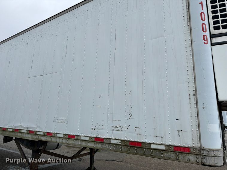 image for item EW2071 2001 Great Dane Trailers refrigerated van trailer