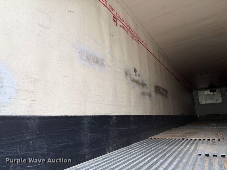 image for item EW2071 2001 Great Dane Trailers refrigerated van trailer