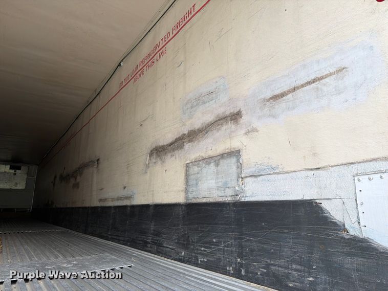 image for item EW2071 2001 Great Dane Trailers refrigerated van trailer