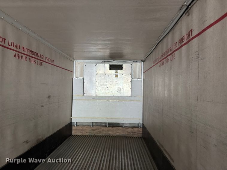 image for item EW2071 2001 Great Dane Trailers refrigerated van trailer