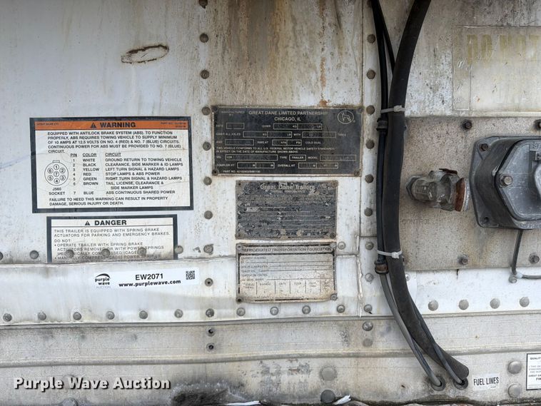 image for item EW2071 2001 Great Dane Trailers refrigerated van trailer