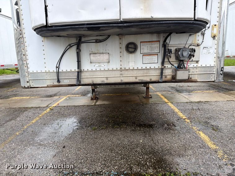 image for item EW2072 2011 CIMC 531SRB05 refrigerated van trailer