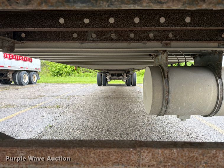 image for item EW2072 2011 CIMC 531SRB05 refrigerated van trailer
