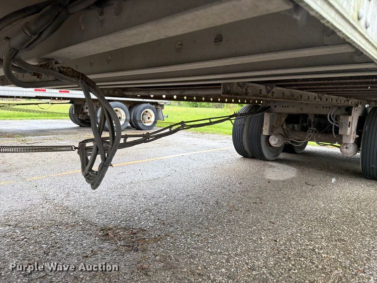 image for item EW2072 2011 CIMC 531SRB05 refrigerated van trailer