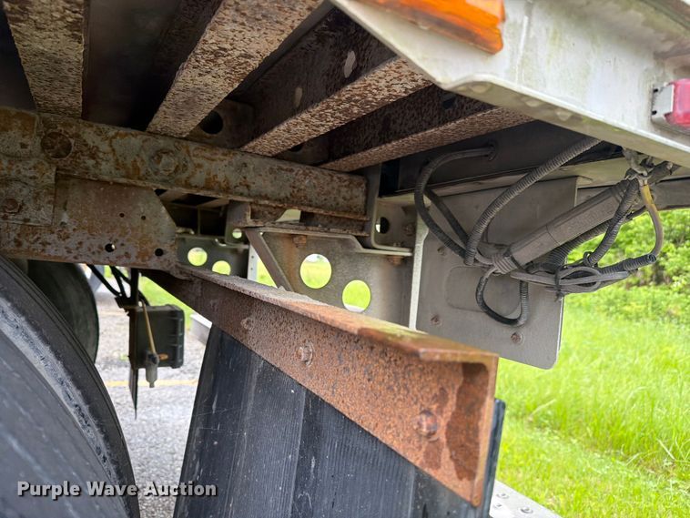 image for item EW2072 2011 CIMC 531SRB05 refrigerated van trailer